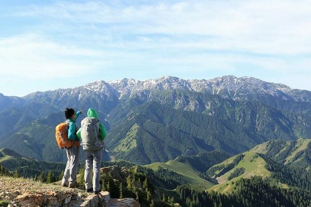 Randonnée en montagne l'été